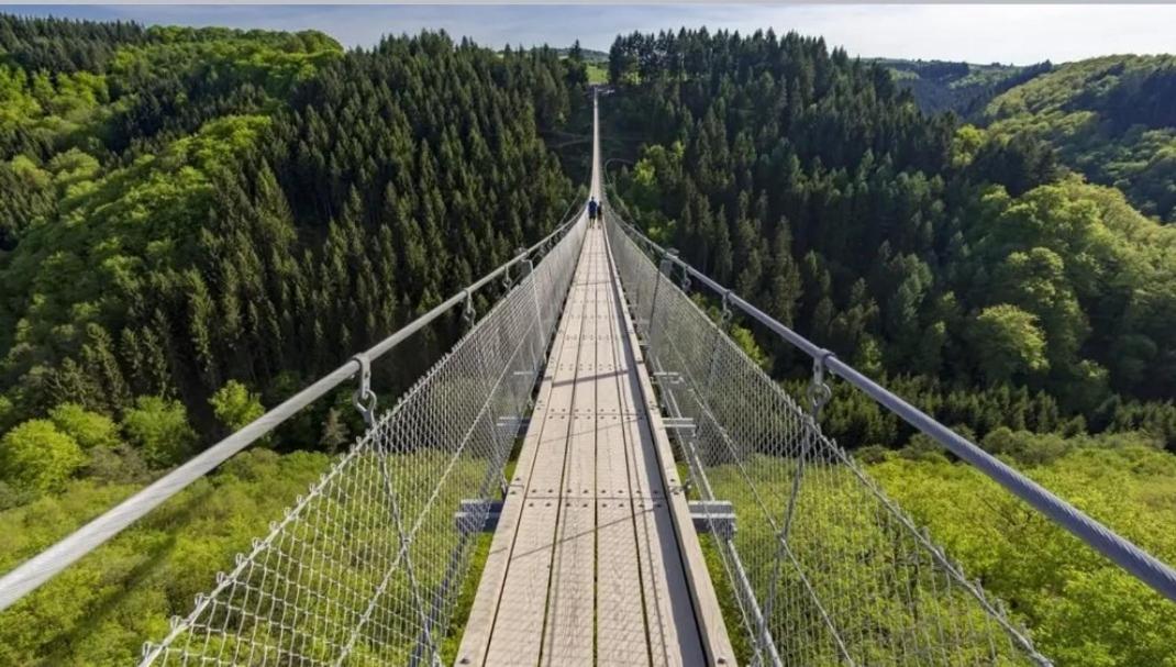 Ferienhaus Am Sauerbrunnen Daun Luaran gambar